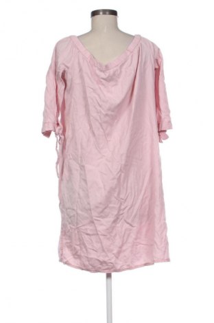 Рокля Blue Motion, Размер M, Цвят Розов, Цена 10,22 €