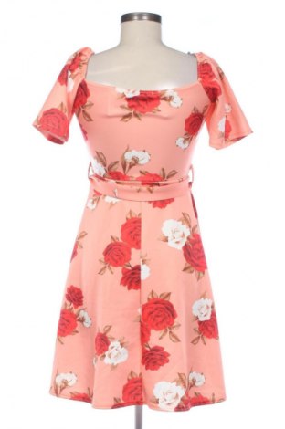 Рокля Boohoo, Размер M, Цвят Многоцветен, Цена 17,53 €