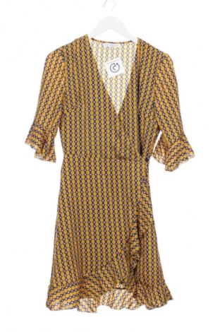 Рокля By Clara, Размер M, Цвят Многоцветен, Цена 11,46 €