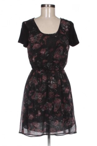 Рокля C&A, Размер S, Цвят Многоцветен, Цена 5,62 €