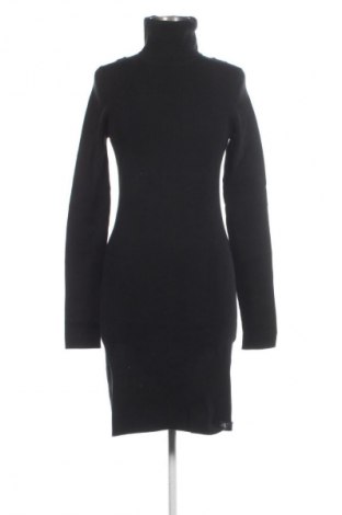 Рокля Calvin Klein Jeans, Размер XL, Цвят Черен, Цена 44,48 €