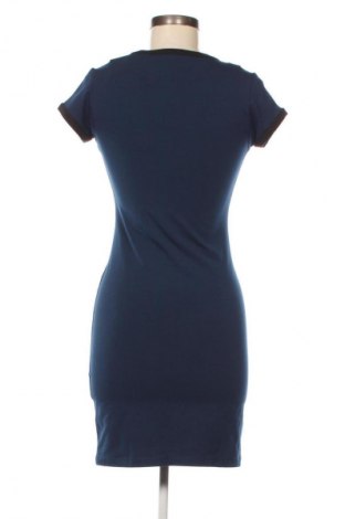 Рокля Calvin Klein Jeans, Размер XS, Цвят Син, Цена 70,55 €