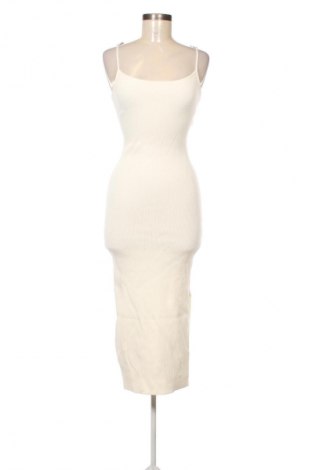 Рокля Calvin Klein Jeans, Размер S, Цвят Бял, Цена 130,37 €