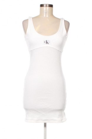 Φόρεμα Calvin Klein Jeans, Μέγεθος S, Χρώμα Λευκό, Τιμή 71,99 €, #135160333