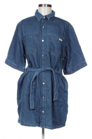 Рокля Calvin Klein Jeans, Размер S, Цвят Син, Цена 104,81 €, #135161335