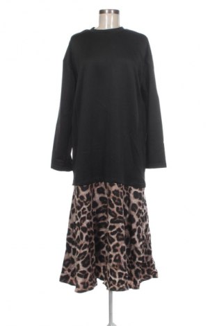 Рокля DAZY, Размер L, Цвят Многоцветен, Цена 11,75 €