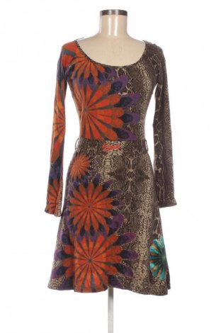 Рокля Desigual, Размер S, Цвят Многоцветен, Цена 21,98 €