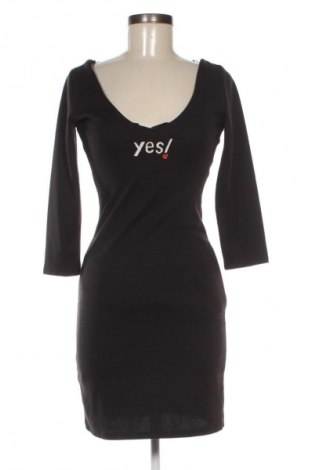 Рокля Desigual, Размер XS, Цвят Черен, Цена 12,78 €