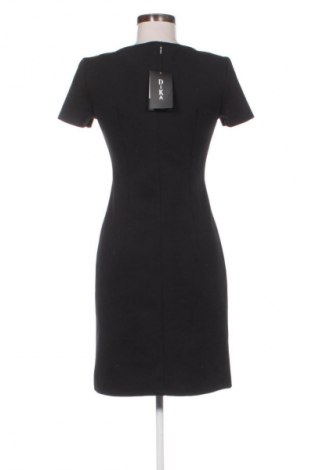 Рокля Dika, Размер M, Цвят Многоцветен, Цена 55,00 €