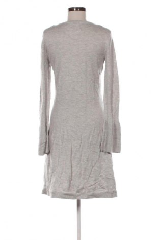 Рокля Edc By Esprit, Размер M, Цвят Сив, Цена 10,22 €