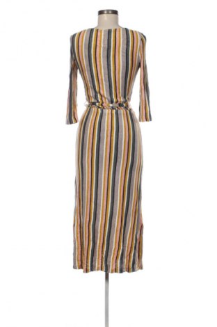 Рокля Edc By Esprit, Размер XS, Цвят Многоцветен, Цена 7,66 €