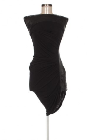 Рокля Elisabetta Franchi, Размер S, Цвят Черен, Цена 138,04 €