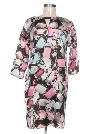 Рокля Escada Sport, Размер XS, Цвят Многоцветен, Цена 284,15 €