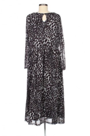 Рокля Evans, Размер XL, Цвят Многоцветен, Цена 44,99 €