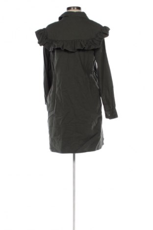 Рокля F&F, Размер M, Цвят Зелен, Цена 10,22 €