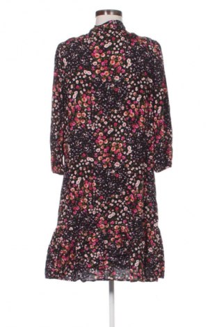 Рокля F&F, Размер M, Цвят Многоцветен, Цена 9,71 €