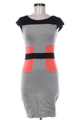 Рокля French Connection, Размер L, Цвят Многоцветен, Цена 15,20 €