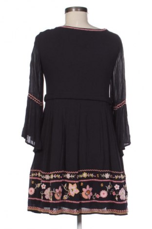 Рокля French Connection, Размер XXS, Цвят Многоцветен, Цена 42,43 €