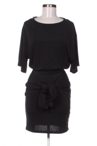 Рокля Gina Tricot, Размер S, Цвят Черен, Цена 20,96 €