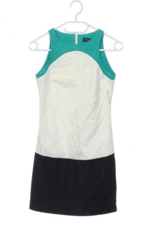 Рокля Guess By Marciano, Размер XS, Цвят Многоцветен, Цена 47,55 €