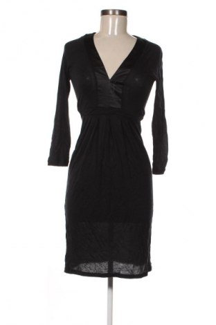 Рокля Guess By Marciano, Размер XS, Цвят Черен, Цена 25,05 €