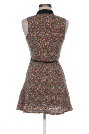 Рокля H&M, Размер XS, Цвят Многоцветен, Цена 15,84 €