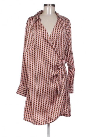 Рокля H&M, Размер XL, Цвят Многоцветен, Цена 20,00 €