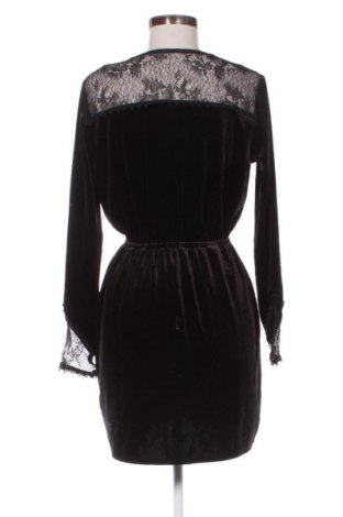 Šaty  H&M Divided, Velikost M, Barva Černá, Cena  269,00 Kč