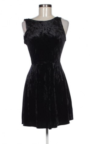 Рокля H&M Divided, Размер M, Цвят Черен, Цена 19,95 €