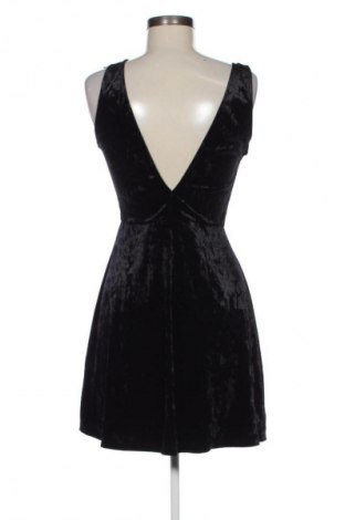 Рокля H&M Divided, Размер M, Цвят Черен, Цена 19,95 €