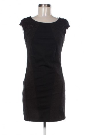 Рокля Junona, Размер M, Цвят Многоцветен, Цена 16,87 €