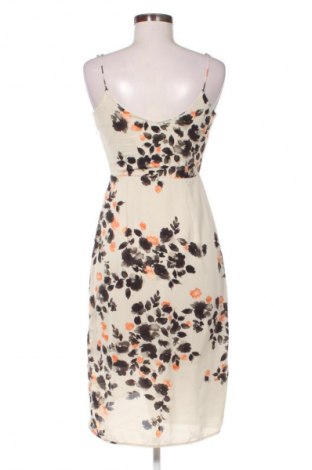 Рокля Lindex, Размер M, Цвят Бежов, Цена 20,45 €