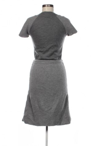 Рокля Max Mara, Размер S, Цвят Сив, Цена 98,67 €