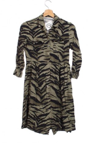 Рокля Mohito, Размер XS, Цвят Многоцветен, Цена 12,78 €