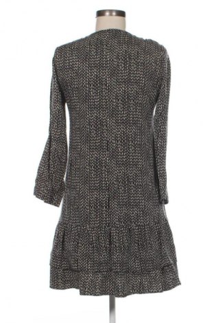 Рокля Mohito, Размер XS, Цвят Многоцветен, Цена 9,20 €