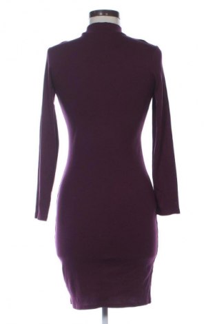 Рокля Mohito, Размер L, Цвят Лилав, Цена 13,66 €