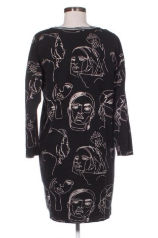 Рокля Mohito, Размер M, Цвят Многоцветен, Цена 9,71 €