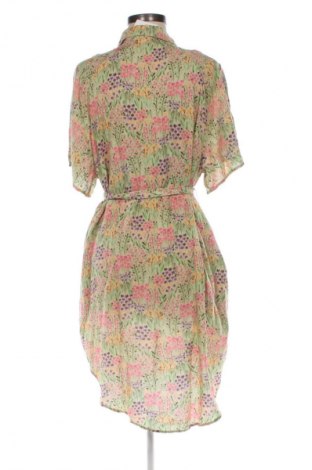 Рокля Monki, Размер M, Цвят Многоцветен, Цена 12,78 €