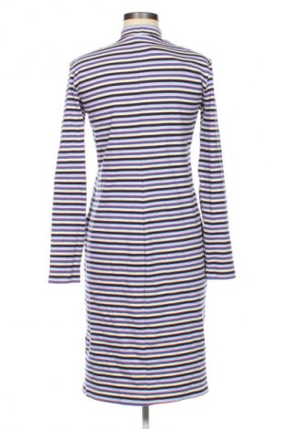 Рокля Monki, Размер M, Цвят Многоцветен, Цена 11,75 €