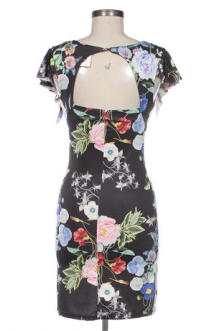 Рокля NEW COLLECTION, Размер S, Цвят Многоцветен, Цена 23,00 €