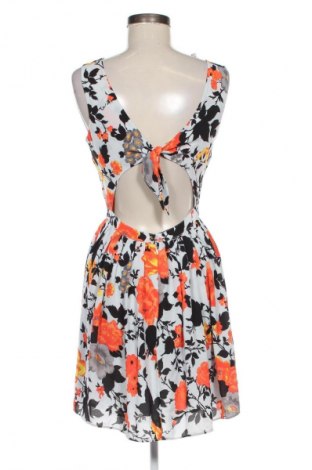 Рокля Oasis, Размер XS, Цвят Многоцветен, Цена 11,75 €