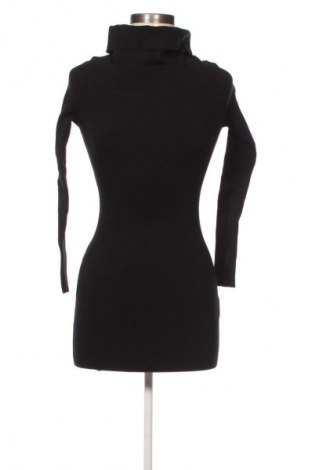 Рокля Pull&Bear, Размер S, Цвят Черен, Цена 9,71 €