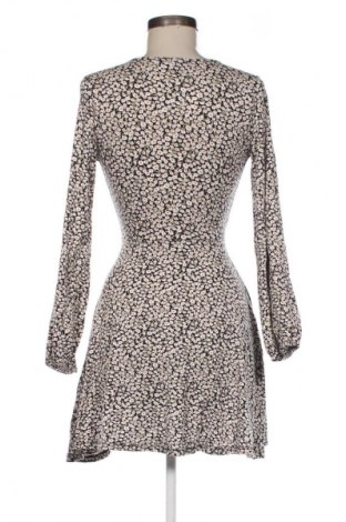 Рокля Pull&Bear, Размер S, Цвят Многоцветен, Цена 10,51 €