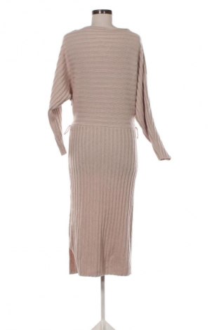 Рокля Rainbow, Размер L, Цвят Бежов, Цена 4,60 €