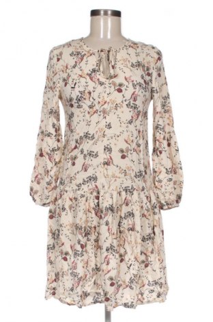 Рокля Reserved, Размер S, Цвят Многоцветен, Цена 6,13 €