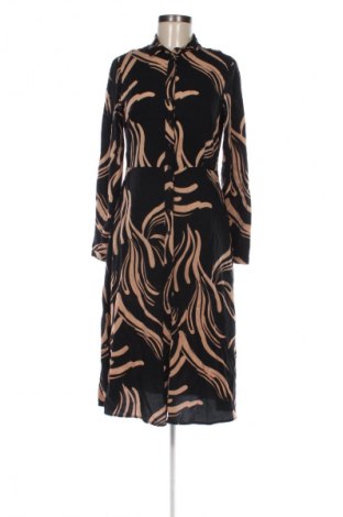 Šaty  Reserved, Velikost M, Barva Vícebarevné, Cena  709,00 Kč