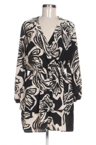 Рокля Reserved, Размер M, Цвят Многоцветен, Цена 15,84 €