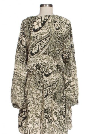 Рокля Reserved, Размер XL, Цвят Многоцветен, Цена 20,45 €
