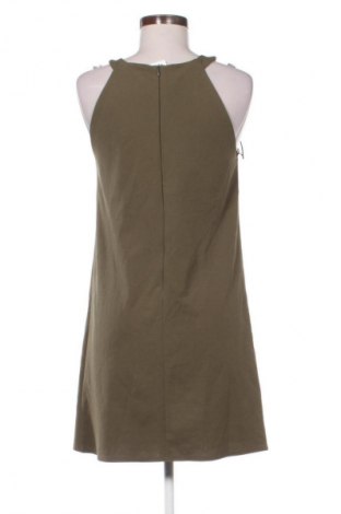 Рокля Rinascimento, Размер M, Цвят Зелен, Цена 19,42 €