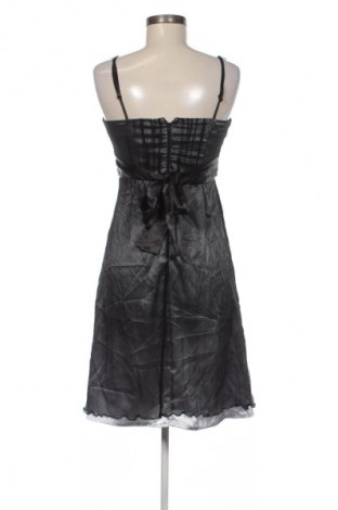 Kleid Rinascimento, Größe M, Farbe Mehrfarbig, Preis 17,99 €